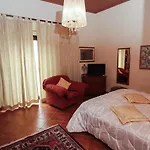 La Bed & Breakfast 4*
